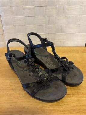 Baretraps Floral Sandals